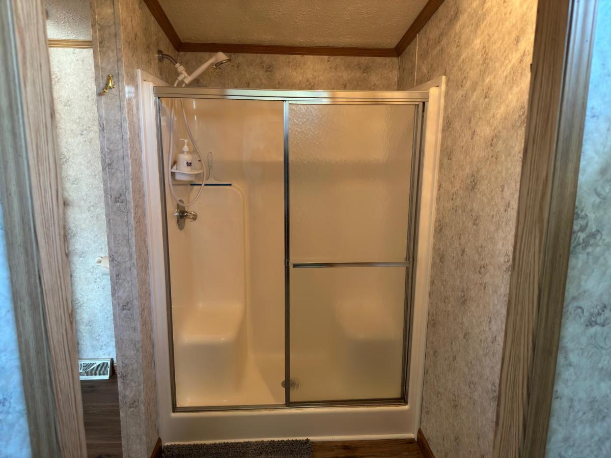 Spacious Cozy Getaway ! King Bed, Game Room, Out Door Patio Cairo Buitenkant foto